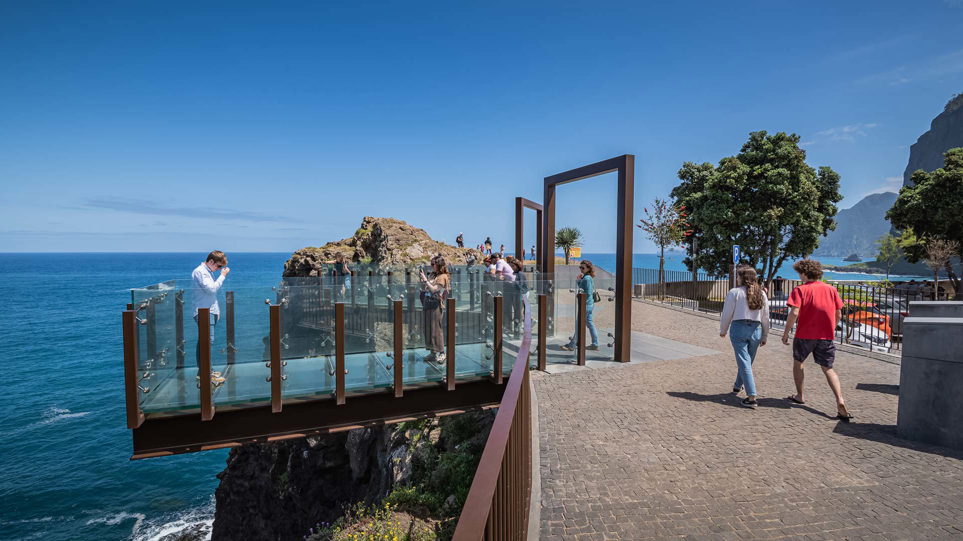Miradouro do Guindaste in Madeira